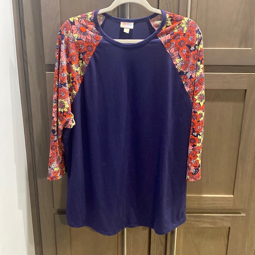 NWOT! Lularoe 3/4 sleeve shirt